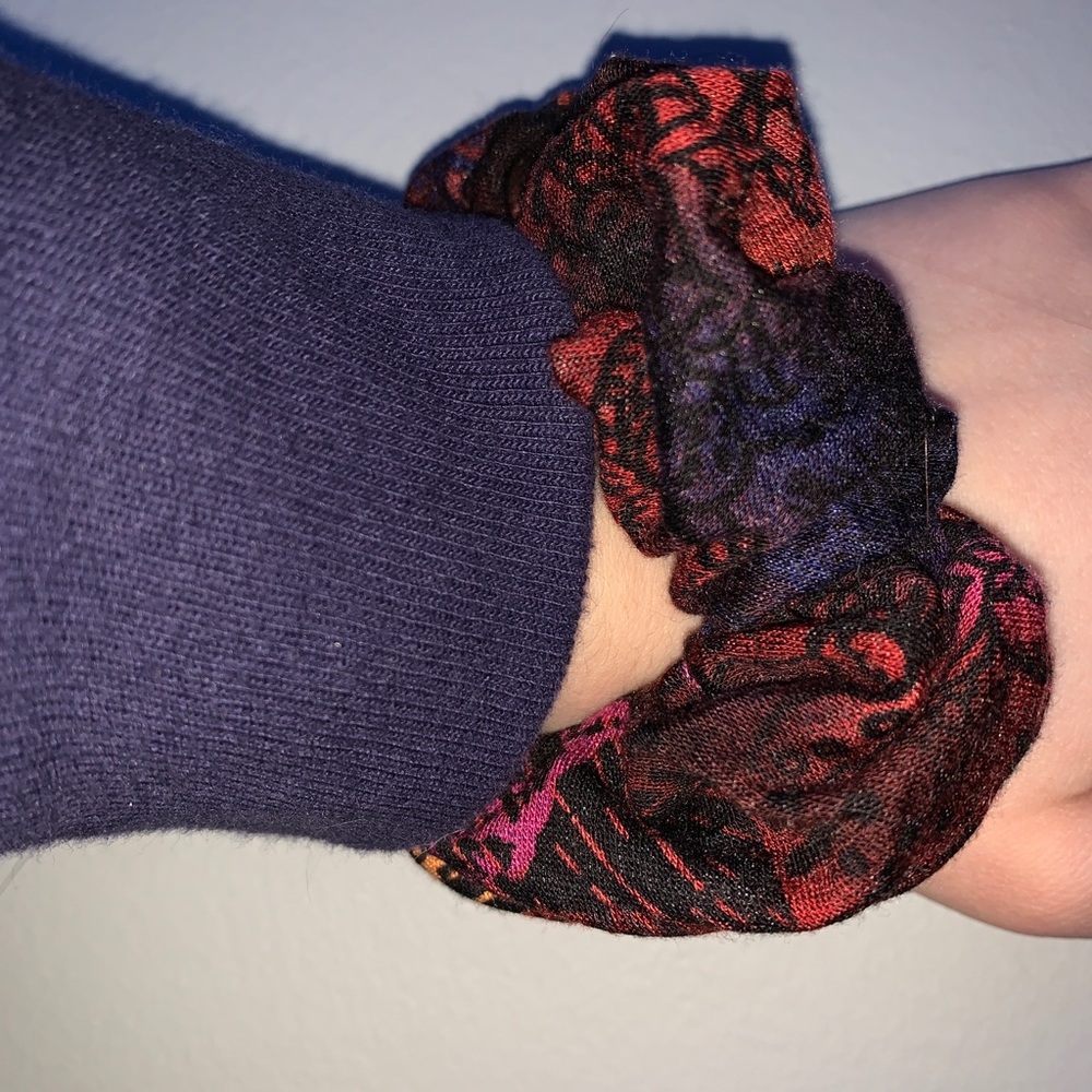 Patterned scrunchie - Picture 2 of 2